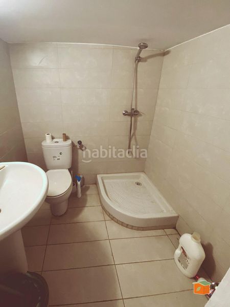 Foto a0c696b5-0508-488d-bef8-e4fa15093d8e. Casa adossada a Casc Antic Amposta