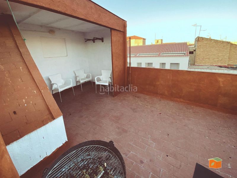 Foto d562dab2-1200-433f-9aed-f8048ca16823. Casa adossada a Casc Antic Amposta