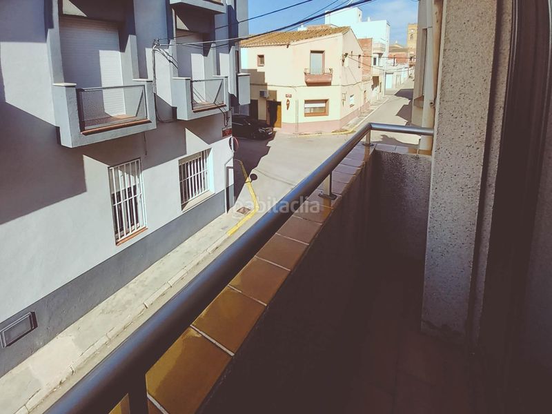 Foto 4f185bde-fab6-4a0e-a01d-71f801535acb. Casa a Camarles