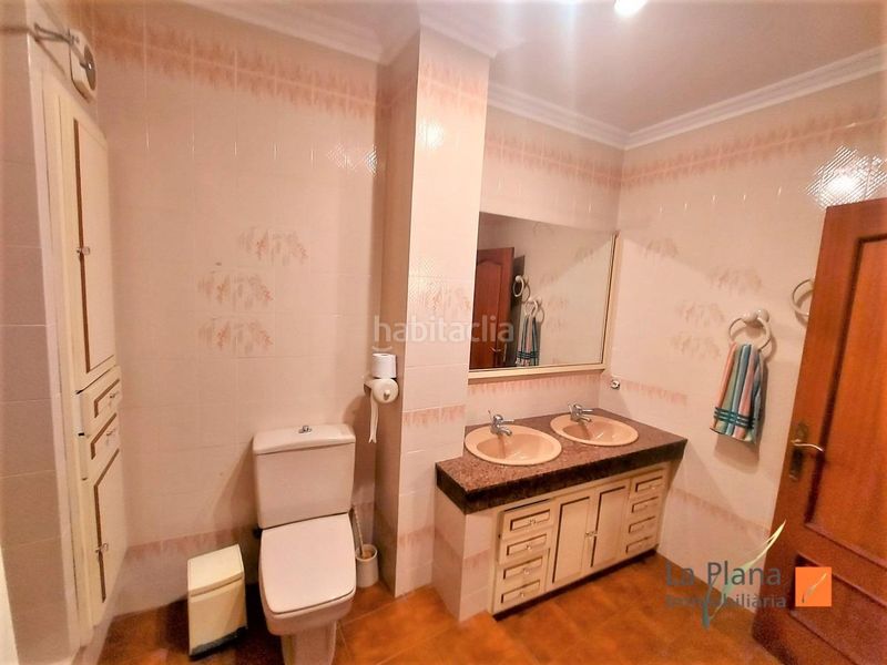 Foto ff704395-ecd3-418c-9449-75f525a9ff8e. Casa a Centre Tortosa