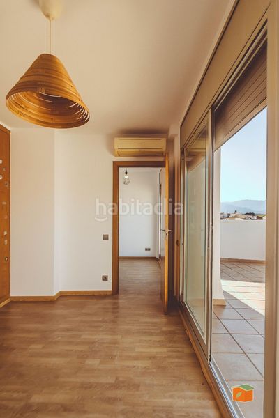 Foto 4061e64f-3925-48bc-839e-f79024007d51. Pis a Santa Bàrbara