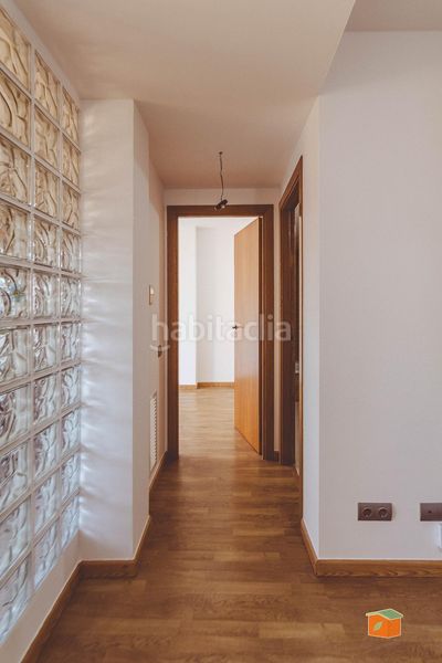 Foto 80f733e4-e972-4ee6-a249-4bdca4020880. Pis a Santa Bàrbara