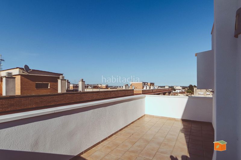 Foto d28e4dc7-eea4-4beb-8078-d7b768fd9c76. Pis a Santa Bàrbara