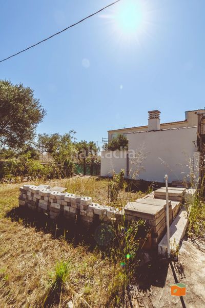 Foto f98900f7-99b4-403e-94d6-349b9c8fa111. Casa adossada amb aparcament piscina a Alcanar