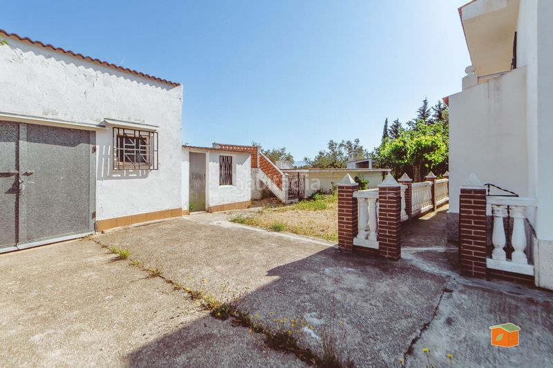Foto d8802ef4-3670-495f-a015-0b048a2b866d. Xalet amb aparcament piscina a Roquetes