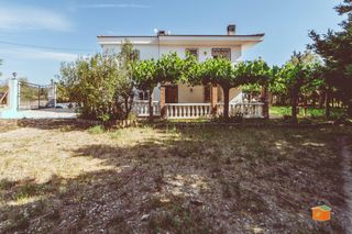 Chalet en Roquetes. Chalet con piscina en venta en roquetes tarragona