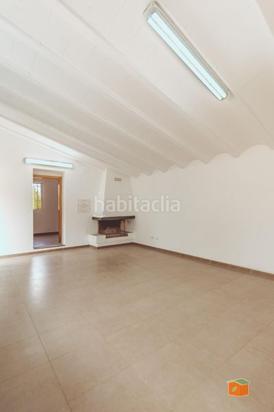 Foto 79fd3a37-f731-4673-b77d-890fac06c0b2. Masia a Santa Bàrbara
