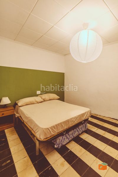 Foto 621a92ff-4e82-4c36-81c5-f88a4d76ece6. Casa amb aparcament a Santa Bàrbara