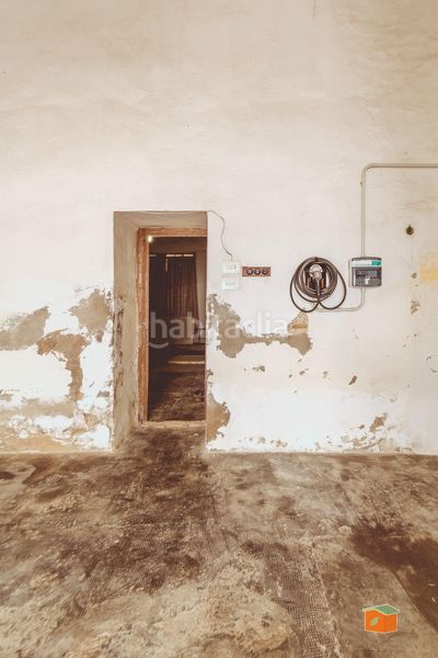 Foto f1177d79-5cd9-4edf-a9f4-5b41120186be. Casa amb aparcament a Santa Bàrbara
