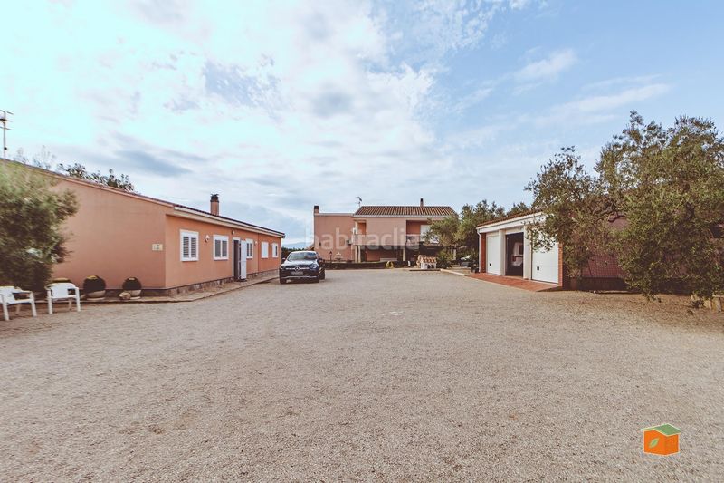 Foto d8bd6325-a23c-4283-ba09-99b2d93622bd. Xalet amb calefacció aparcament piscina a Roquetes