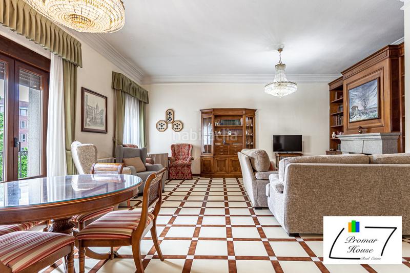 Foto 1205408c-2f7d-4034-84f3-fdc2ab6548b3. Appartement avec chauffage parking dans Centro Ávila