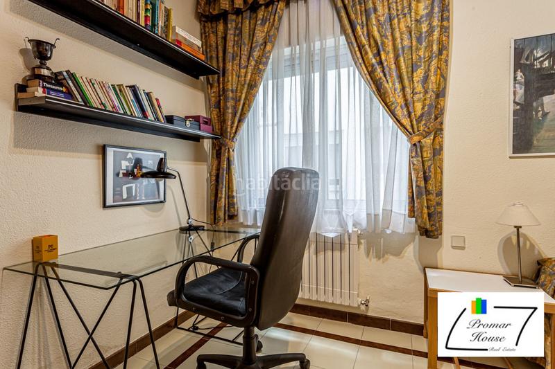 Foto 4848cec6-06df-466a-ba06-cc37b366d3d9. Appartement avec chauffage parking dans Centro Ávila