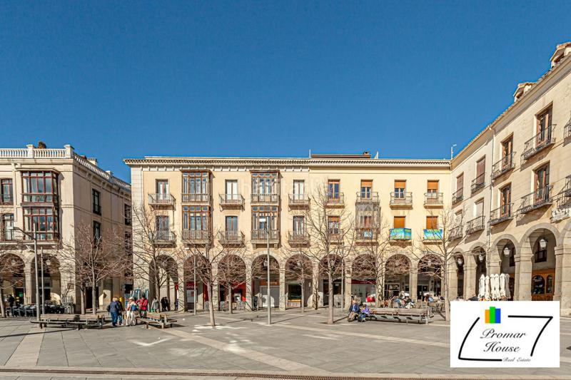 Foto c569efe3-600e-42e0-abaf-054eed7352ff. Appartement avec chauffage parking dans Centro Ávila