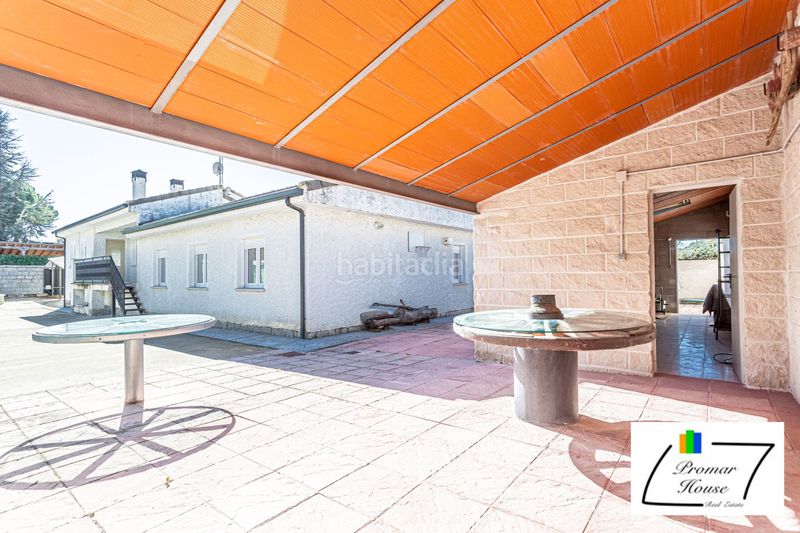 Foto e99b8ebe-1854-43c1-90f8-d9f54ce51015. Xalet amb calefacció aparcament piscina a Hervencias Ávila