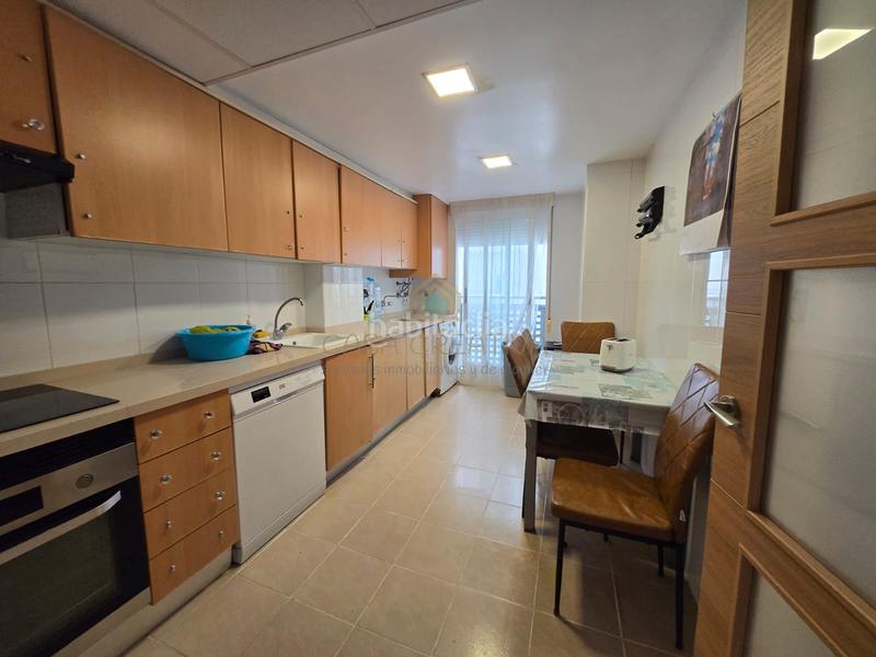 Foto 54cbf197-16f3-4259-bdcd-8b7b5b4dbab8. Piso  en venta en paseo de gregori maians en Oliva pueblo Oliva