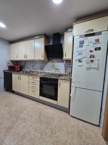 Foto 4c55c62e-869a-4c74-9147-df1f82058bb0. Appartement avec chauffage parking dans Centro Almazora / Almassora