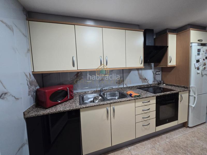 Foto 8bab76f3-d9da-4c49-b4e7-8169db97078d. Appartement avec chauffage parking dans Centro Almazora / Almassora