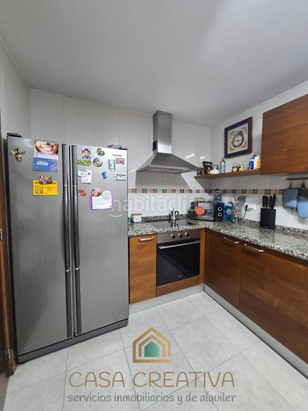 Foto 3fa0600e-88bc-472c-8151-8bffad8f1e8c. Piso  en venta en calle poeta valeriano bellver costa en Chella