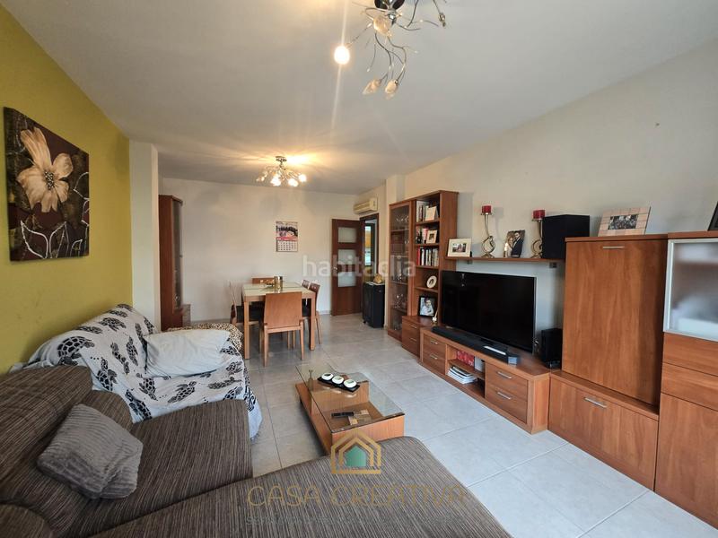 Foto 7cd76dce-cda0-4fc7-bc99-e6505622c1ea. Piso  en venta en calle poeta valeriano bellver costa en Chella