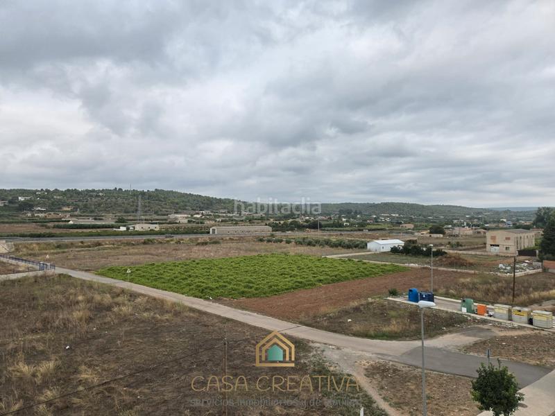 Foto c0b023a7-c5dd-4f37-8301-3807fe4f4c7d. Piso  en venta en calle poeta valeriano bellver costa en Chella