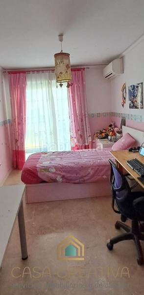 Foto 3c936755-df82-48f3-b63a-e8df196cf8f4. Casa adosada chalet adosado en venta en calle vall d'ebo s/n en Gandia