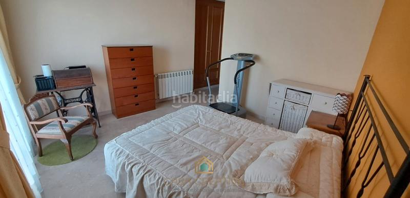 Foto b7e390f4-a922-433b-ac65-39ce23fcdc05. Casa adosada chalet adosado en venta en calle vall d'ebo s/n en Gandia