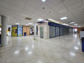 Geschäftsraum in Avenida dels Tarongers