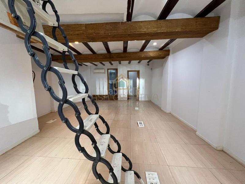 Foto 0fe3a744-e16c-4551-a0a7-a36b6f5b72c7. Local comercial a calle de la beneficència 7 a El Carme Valencia