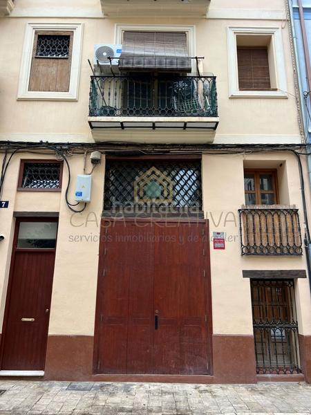 Foto 3c3d9bd1-15ab-4f95-984f-35e6b72f74b9. Local comercial a calle de la beneficència 7 a El Carme Valencia
