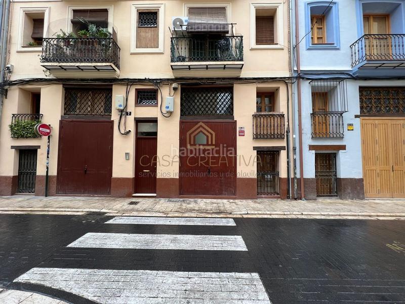 Foto 5aad0311-e7d2-444f-b6e7-9719ed9e57d5. Local comercial a calle de la beneficència 7 a El Carme Valencia