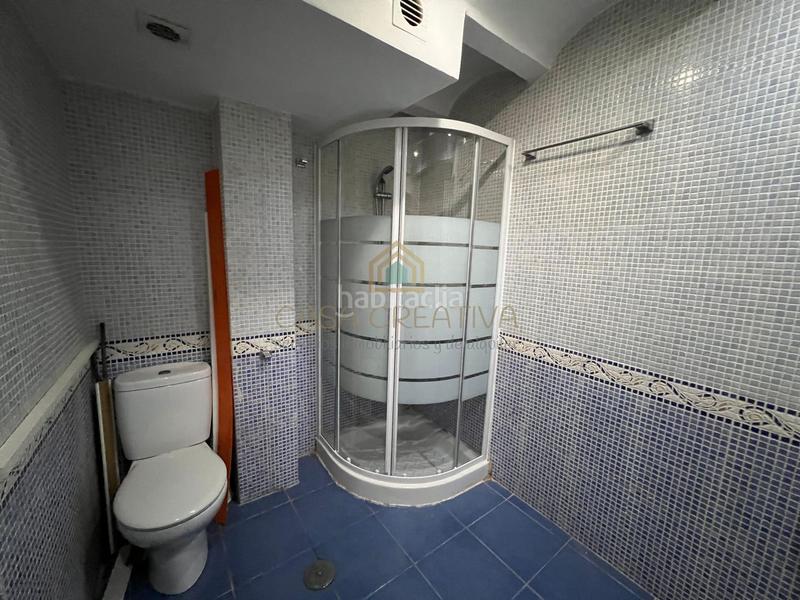 Foto 6918a32f-3ace-438b-81dd-c6ebc763e12a. Local comercial a calle de la beneficència 7 a El Carme Valencia