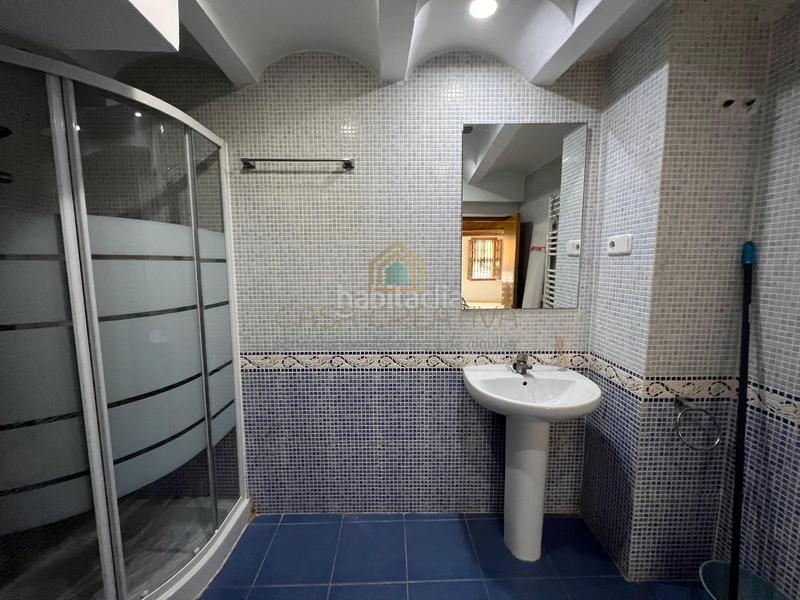 Foto fe1192ea-22cd-4d62-b2aa-5c6cc8a3cfb4. Local comercial a calle de la beneficència 7 a El Carme Valencia