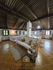 Lloguer Pis  Plaza sant jaume. Estudio en alquiler en xàtiva  buhardilla con terraza y vistas a