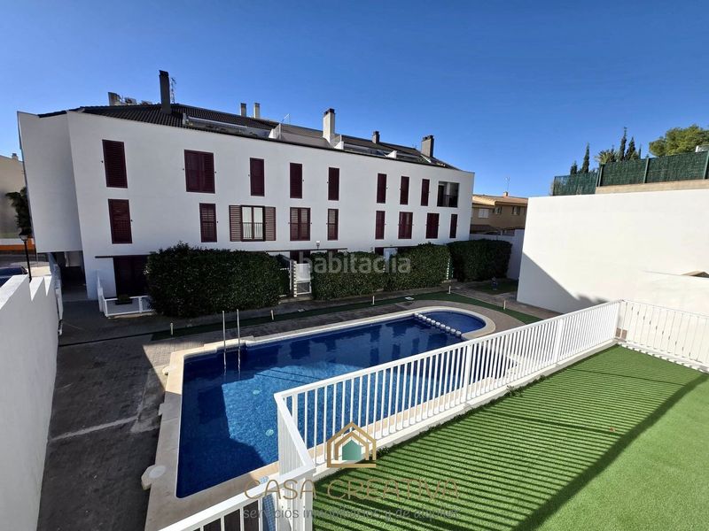 Foto a2551908-11c8-41c0-92dd-e00c5f12bdb0. Pis amb calefacció aparcament piscina a Casco Urbano Náquera