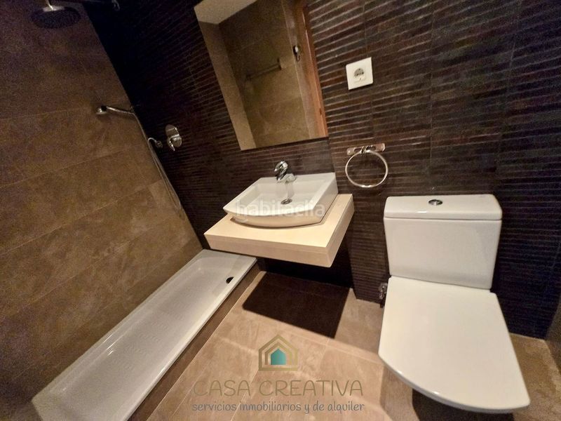 Foto eb2f2f68-b1eb-46d8-af22-0532cbd98768. Pis amb calefacció aparcament piscina a Casco Urbano Náquera
