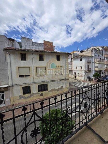 Foto 220c0f40-1775-4a01-929a-58d54210b670. Pis a Simat de la Valldigna