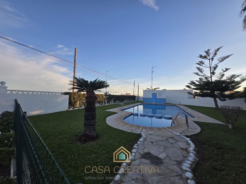 Foto c453eba9-8508-438e-a0e3-cb585275b673. Chalet en Casco Urbano Vinaròs