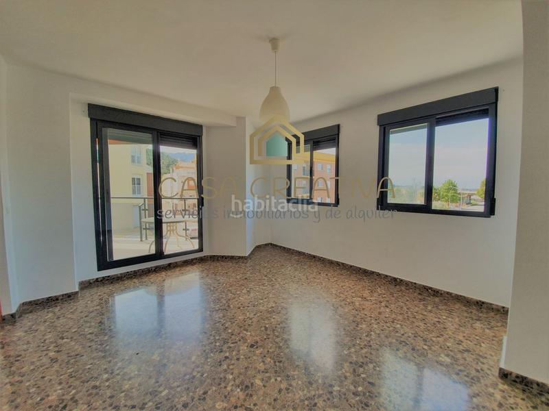 Foto 6ce9c080-9d67-4ea3-b0ee-e19b1d31e99c. Appartement dans calle constitució 4 dans Favara