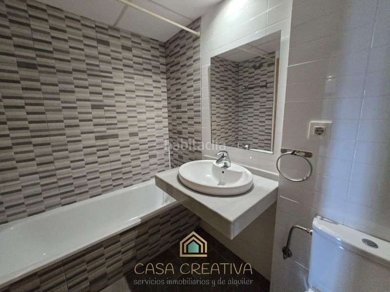 Foto 5b480afd-5d4e-45f9-9307-b9f3a26294a2. Piso  en venta urbanización con piscina en Casco Urbano Náquera