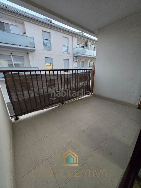 Foto ed831a3a-cabe-44a3-969f-4e58202524d7. Pis amb calefacció aparcament piscina a Casco Urbano Náquera