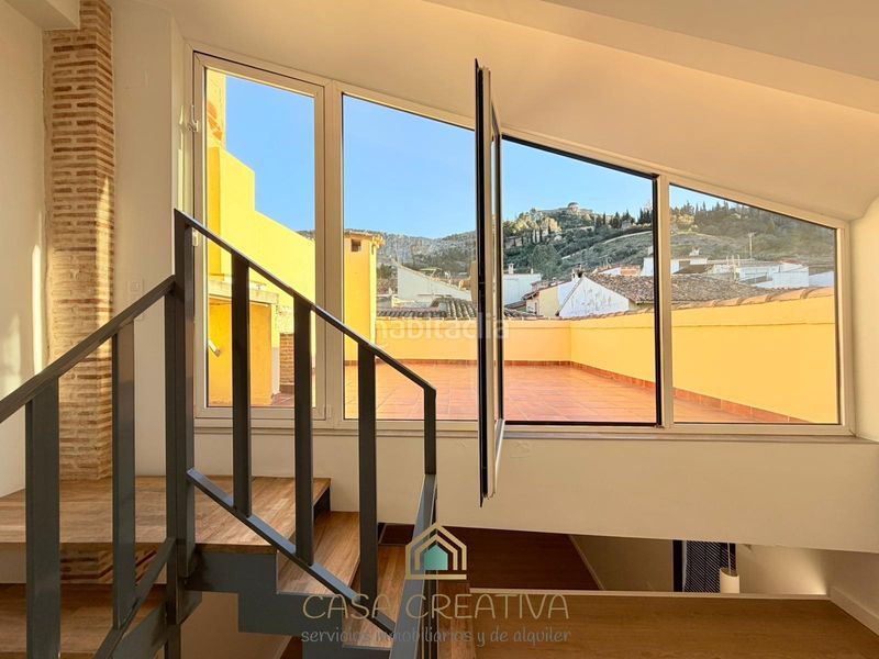 Foto 055b5879-b451-4f74-a32c-d6b8e3cf6d54. Casa amb aparcament a Xàtiva