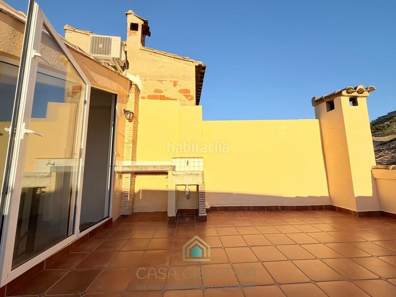 Foto 32a5f8b4-ed3d-425c-9a43-e8751ccc0573. Casa amb aparcament a Xàtiva