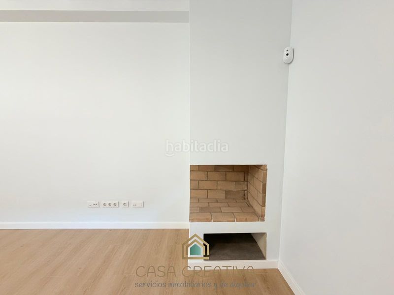 Foto 57ea2d3a-f78b-4658-978c-238bc6f86a6d. Casa amb aparcament a Xàtiva