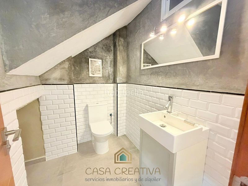 Foto c71f7742-1f93-4df4-9f63-0d779540cd3b. Casa amb aparcament a Xàtiva