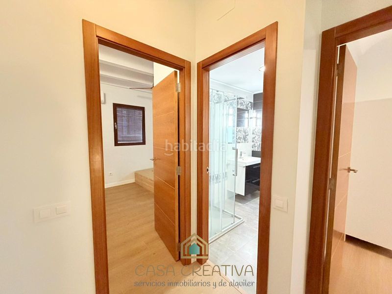 Foto e3f45c19-cfe7-4877-a3c6-f965c34e0d2d. Casa amb aparcament a Xàtiva