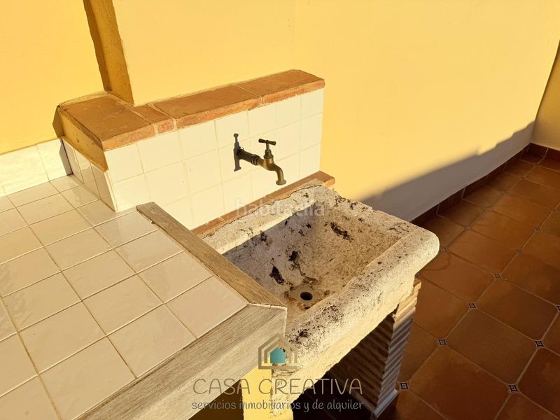 Foto ef2157e7-43f9-4049-b910-6c8c39aba967. Casa amb aparcament a Xàtiva