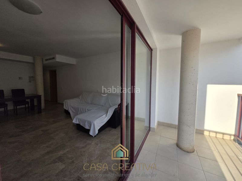 Foto d1d91579-2695-4427-81ec-21de839a8913. Pis amb calefacció aparcament piscina a Casco Urbano Náquera