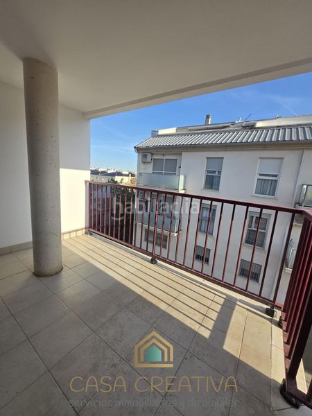Foto f4e82a47-5b91-4f99-b01e-5159b8a9e94e. Pis amb calefacció aparcament piscina a Casco Urbano Náquera