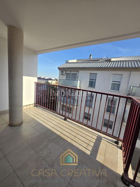 Foto fc98ae85-1262-48e7-93e9-ee0bd8c0f175. Pis amb calefacció aparcament piscina a Casco Urbano Náquera