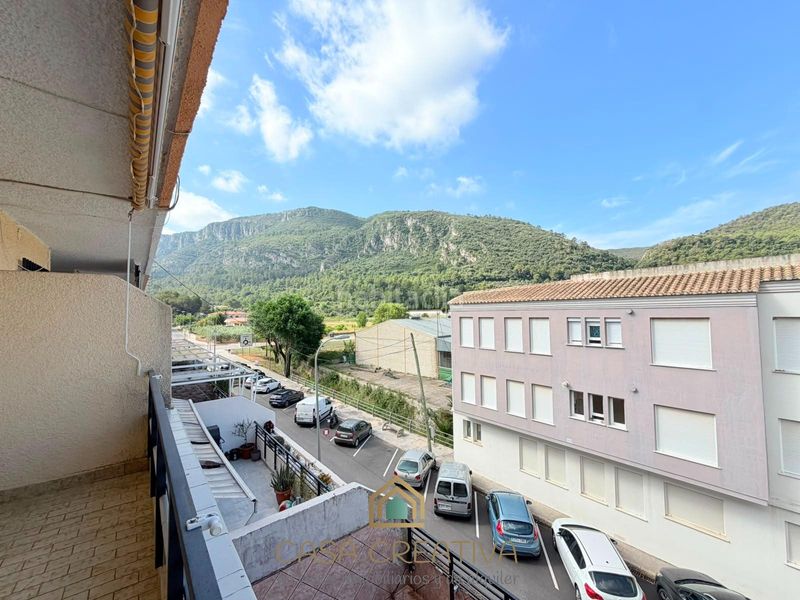 Foto bbded68a-f4ae-4ebc-93be-b5dfc7e912b2. Pis a Barx
